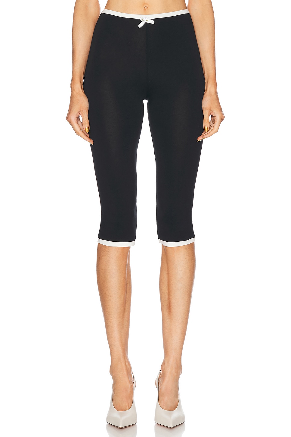 Capri Pant in Black
